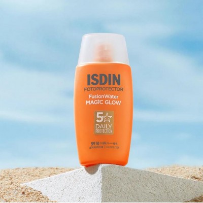 Comprar ISDIN FOTOPROTECTOR FUSION WATER MAGIC GLOW SPF 50 50 ML al mejor precio en NuestraFarma, tu farmacia online